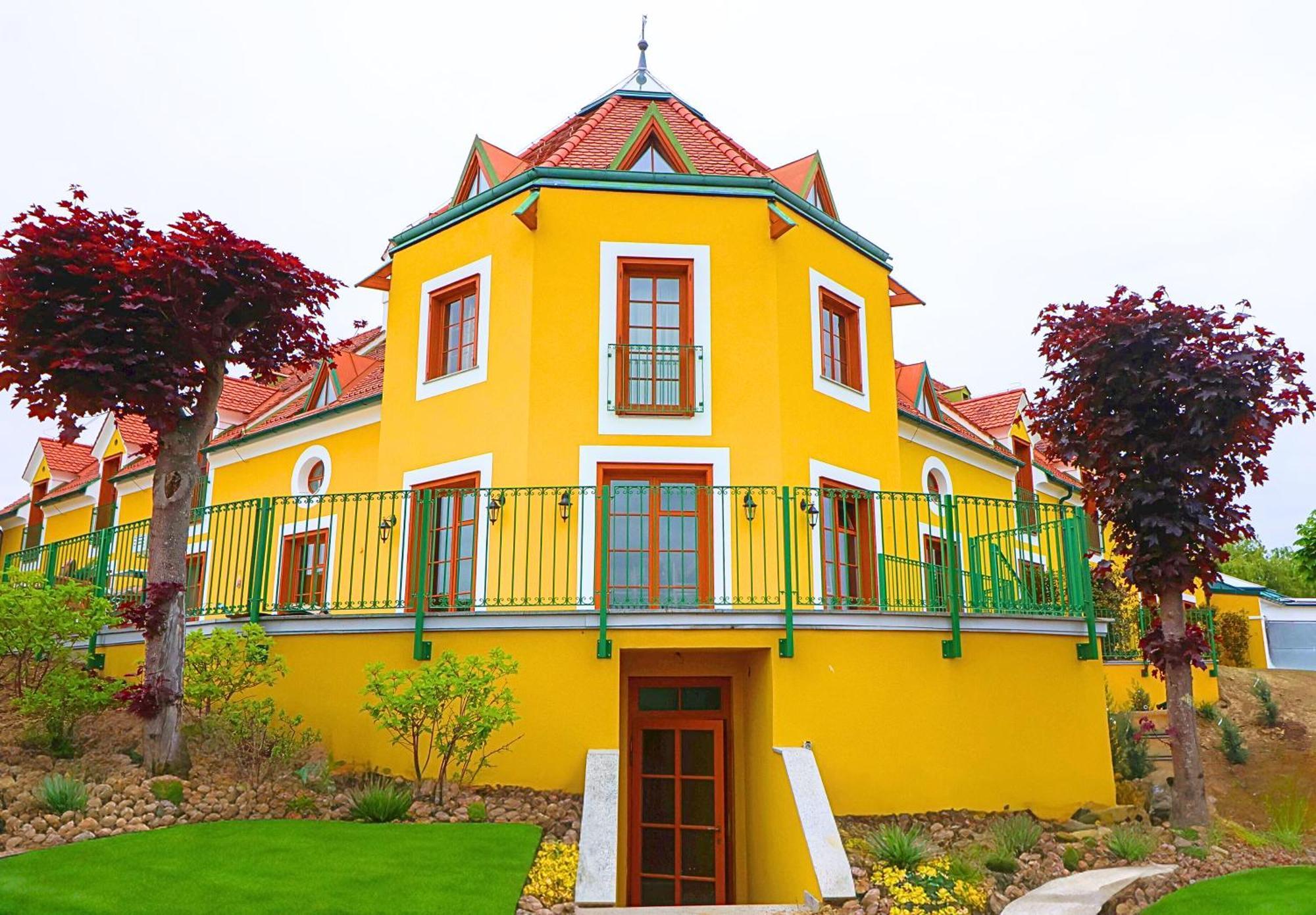 Hotel Roemerstein Fürstenfeld 外观 照片