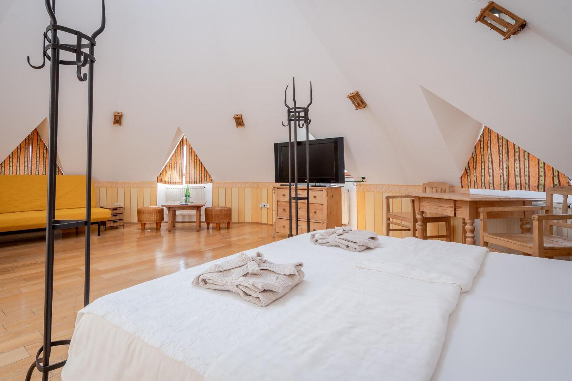 Hotel Roemerstein Fürstenfeld 外观 照片