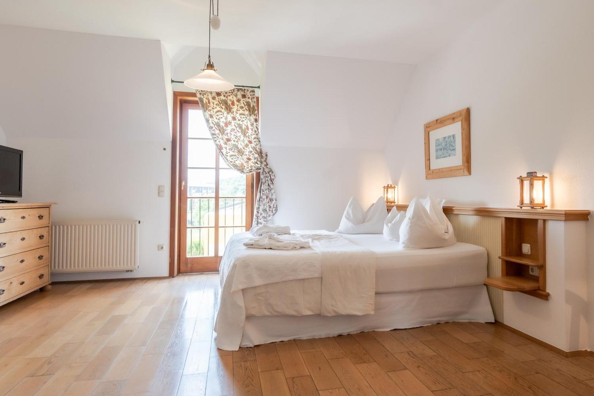 Hotel Roemerstein Fürstenfeld 外观 照片