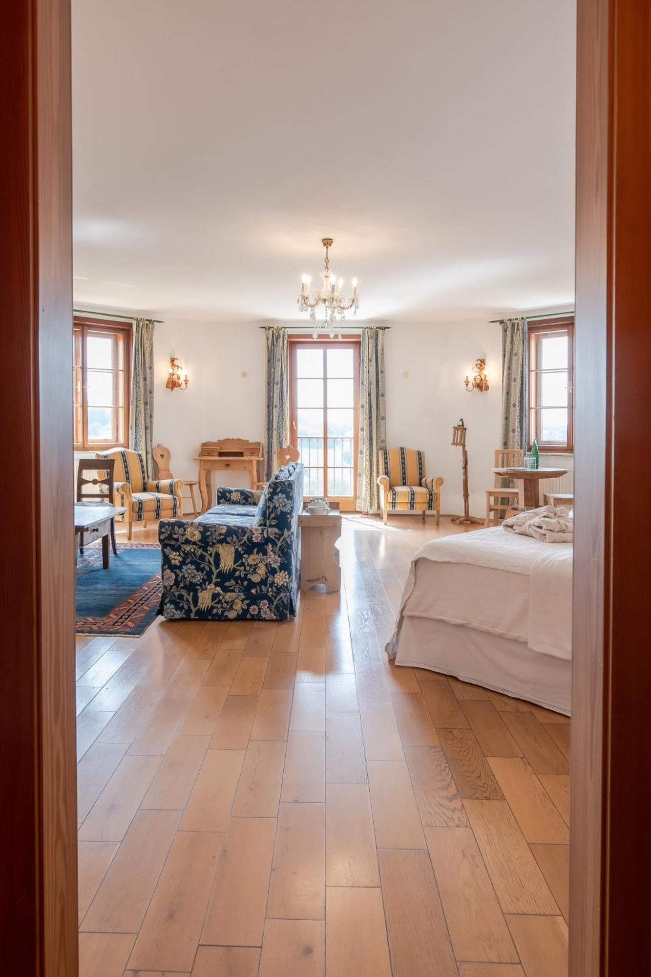 Hotel Roemerstein Fürstenfeld 外观 照片